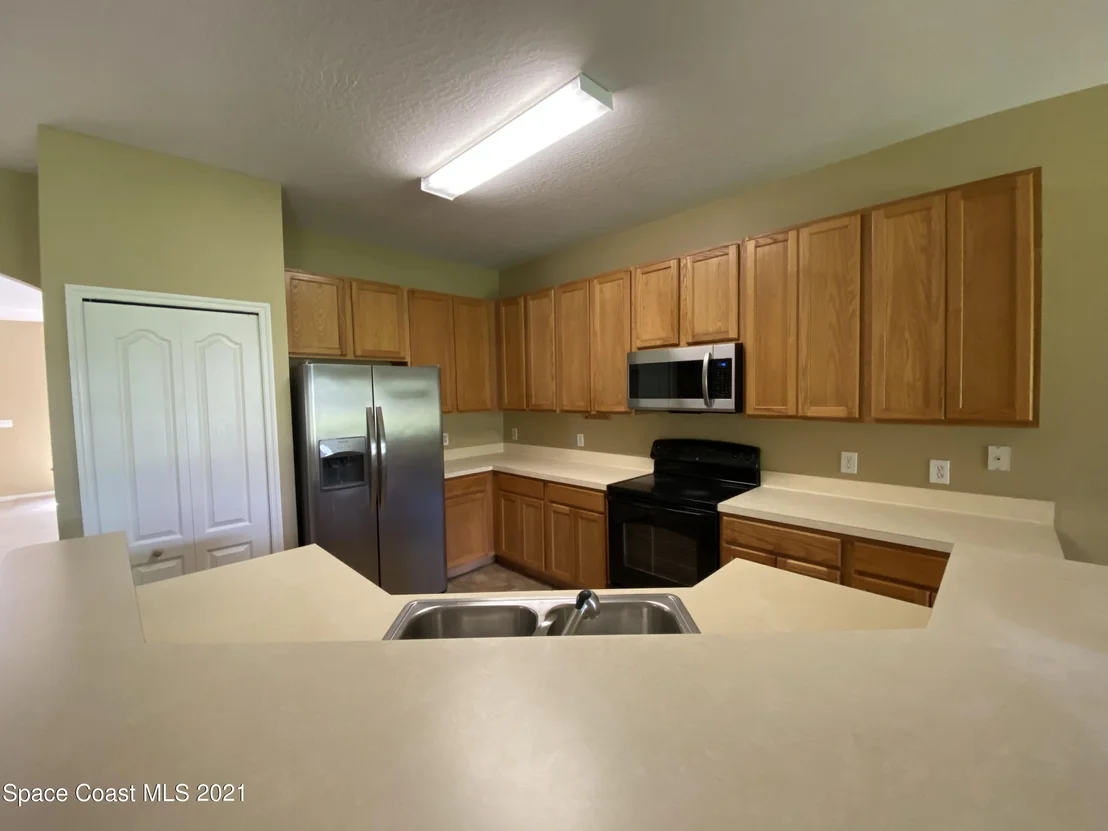 Photo of 300 Cavern Ave Avenue SE