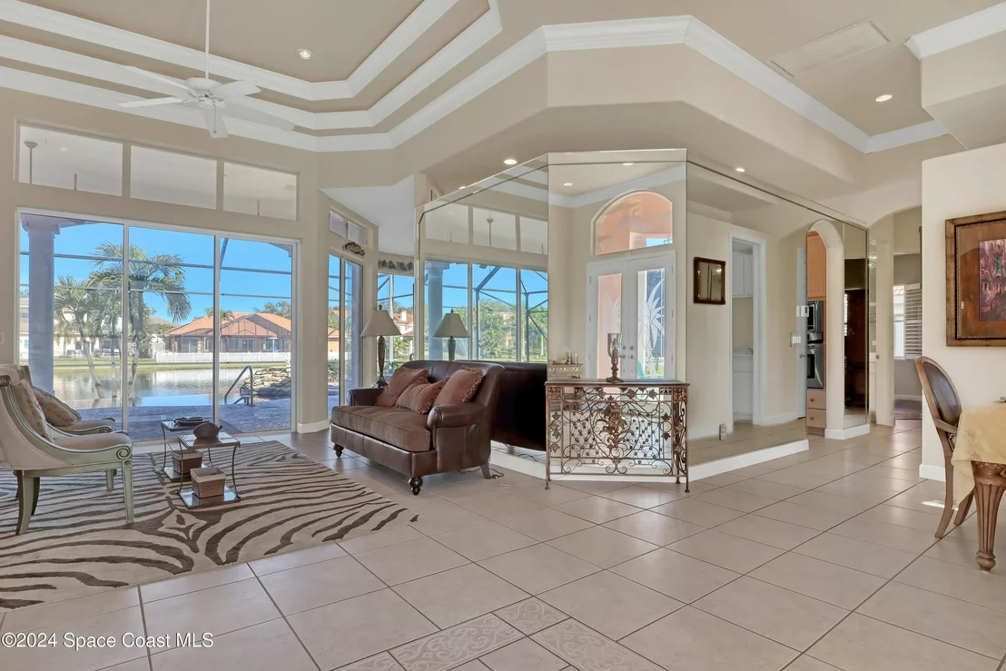Photo of 402 Flanders Drive