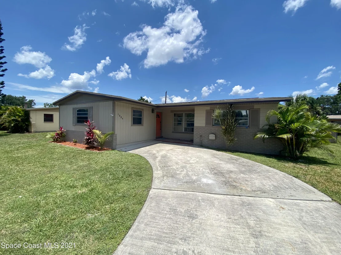 Photo of 1084 Basque Drive