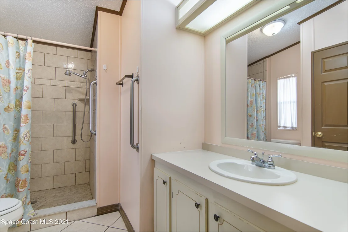 Photo of 526 Akee