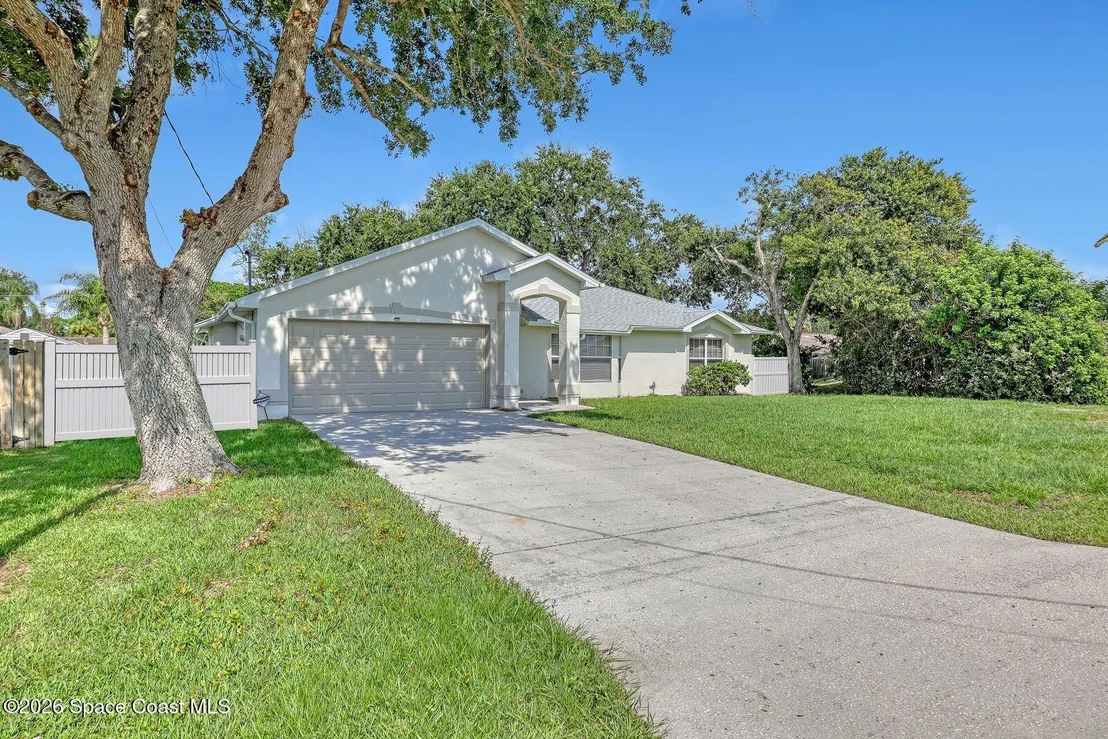 Photo of 6780 Bermuda Avenue