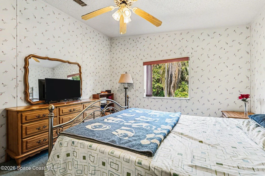 Photo of 210 Kiwi Drive