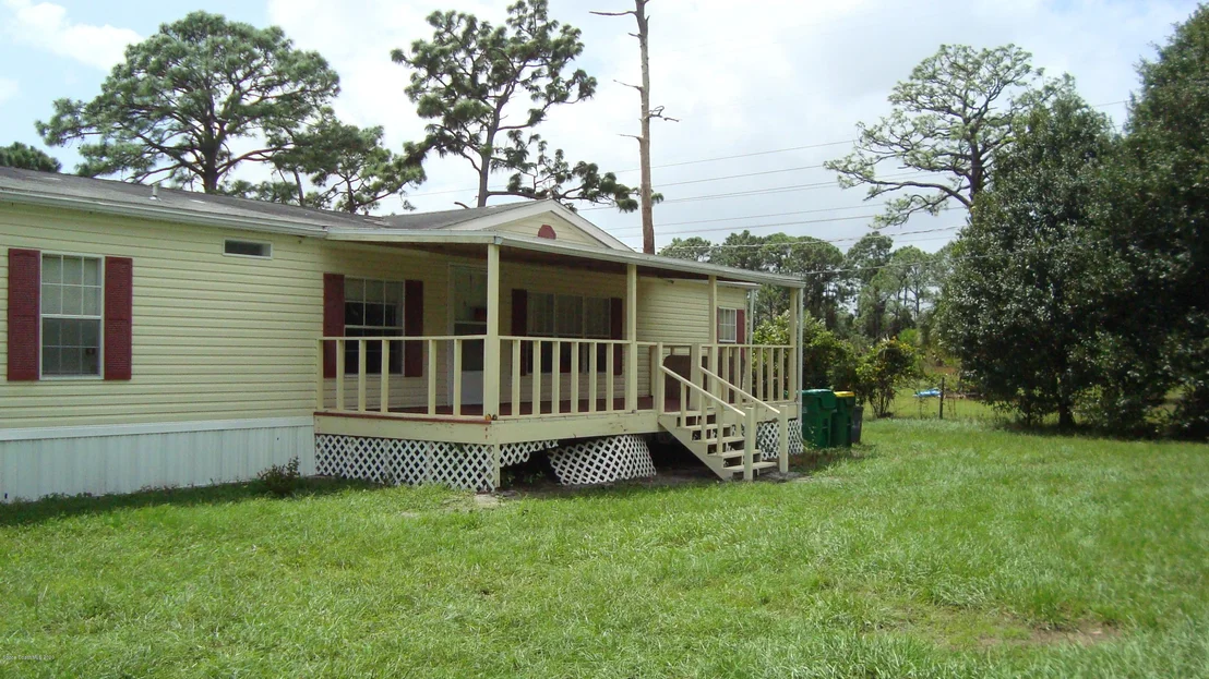 Photo of 665 Camp Road