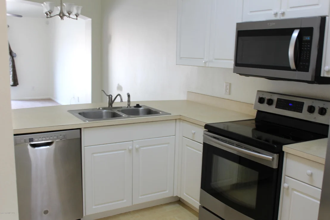 Photo of Unit 103 at 1035 Luminary Circle