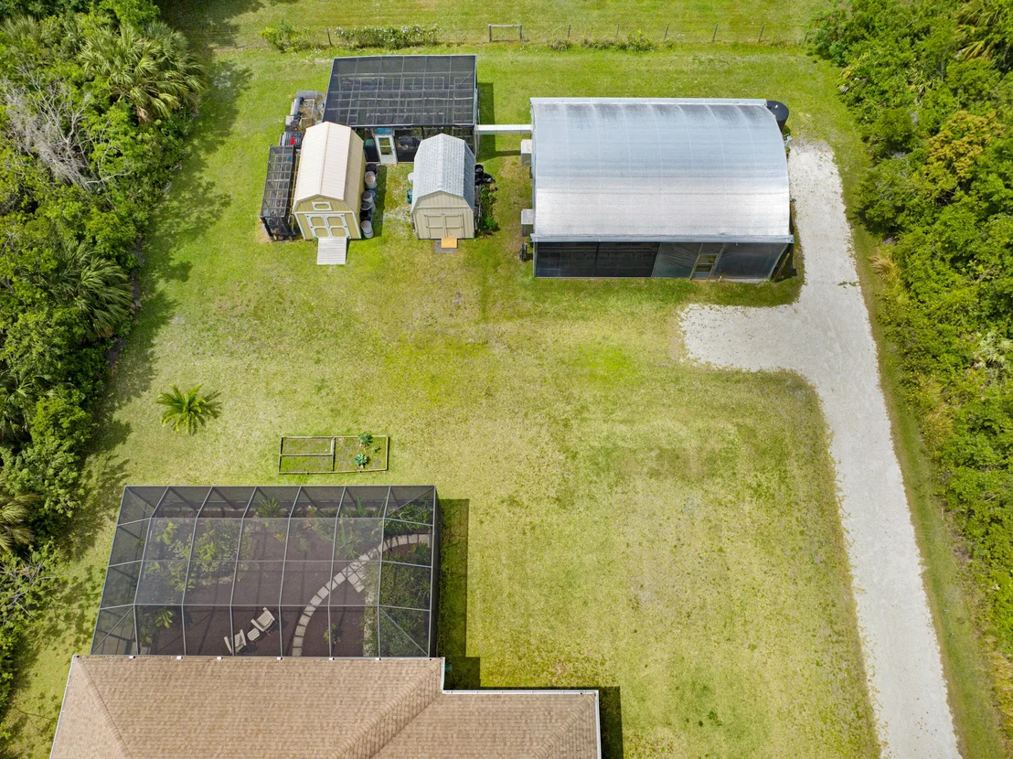 Photo of 2690 Weber Road