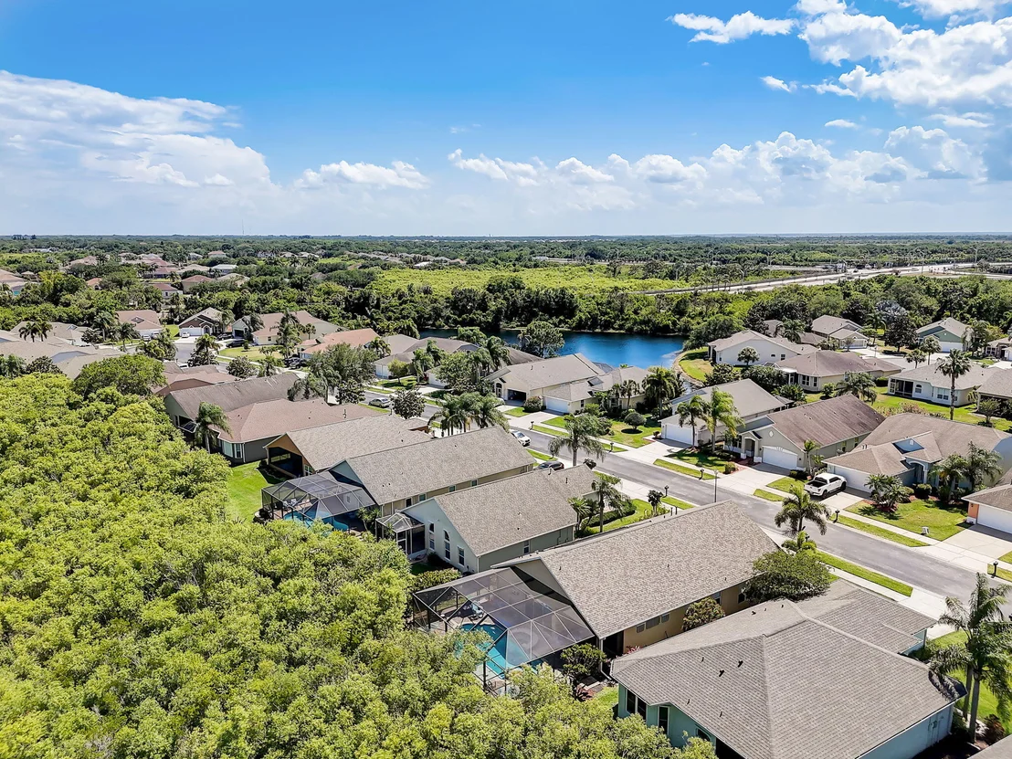 Photo of 4621 Portage Trail