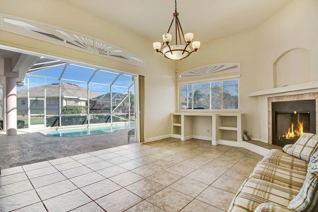 Photo of 1250 Starling Way