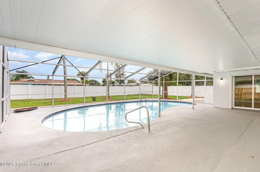 Photo of 750 Burman Lane NE