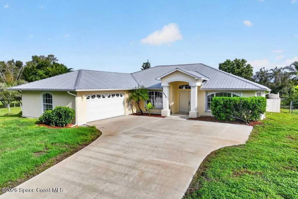 Photo of 4630 Sand Point Road