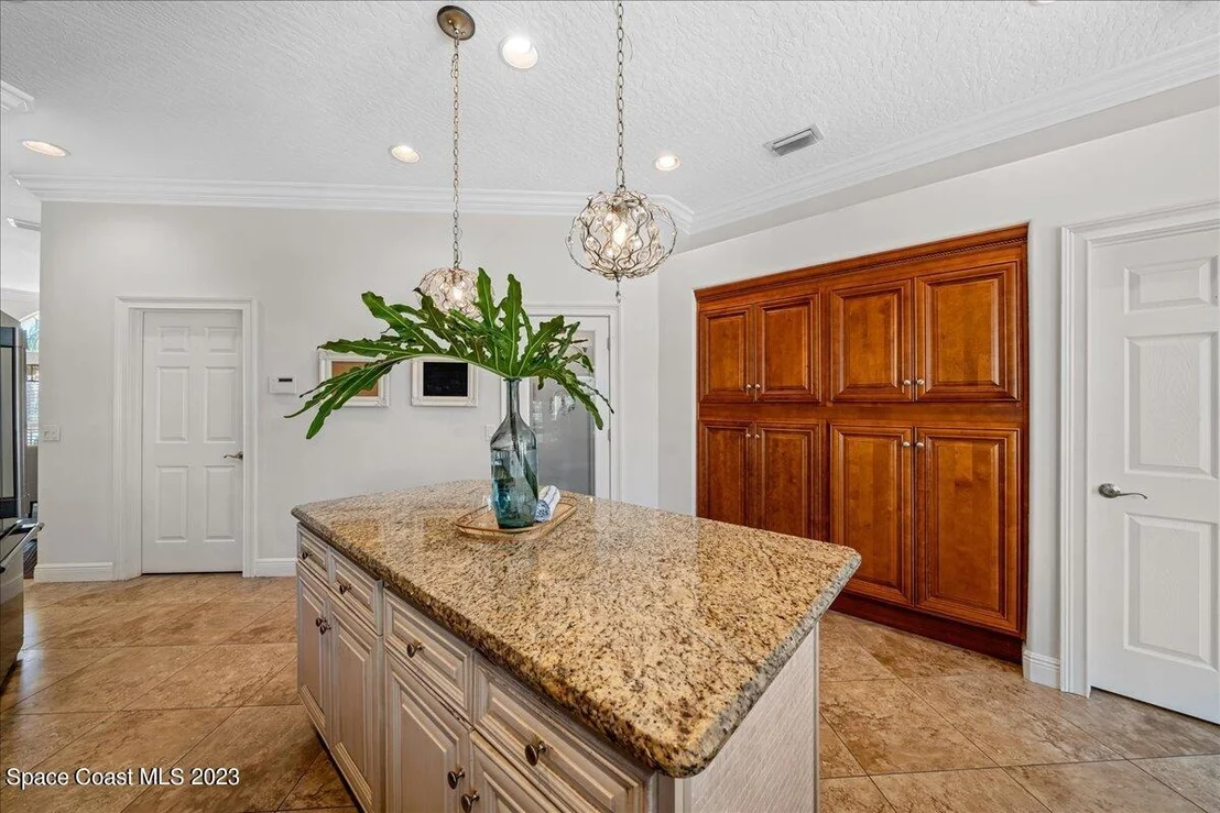Photo of 208 Lanternback Island Drive