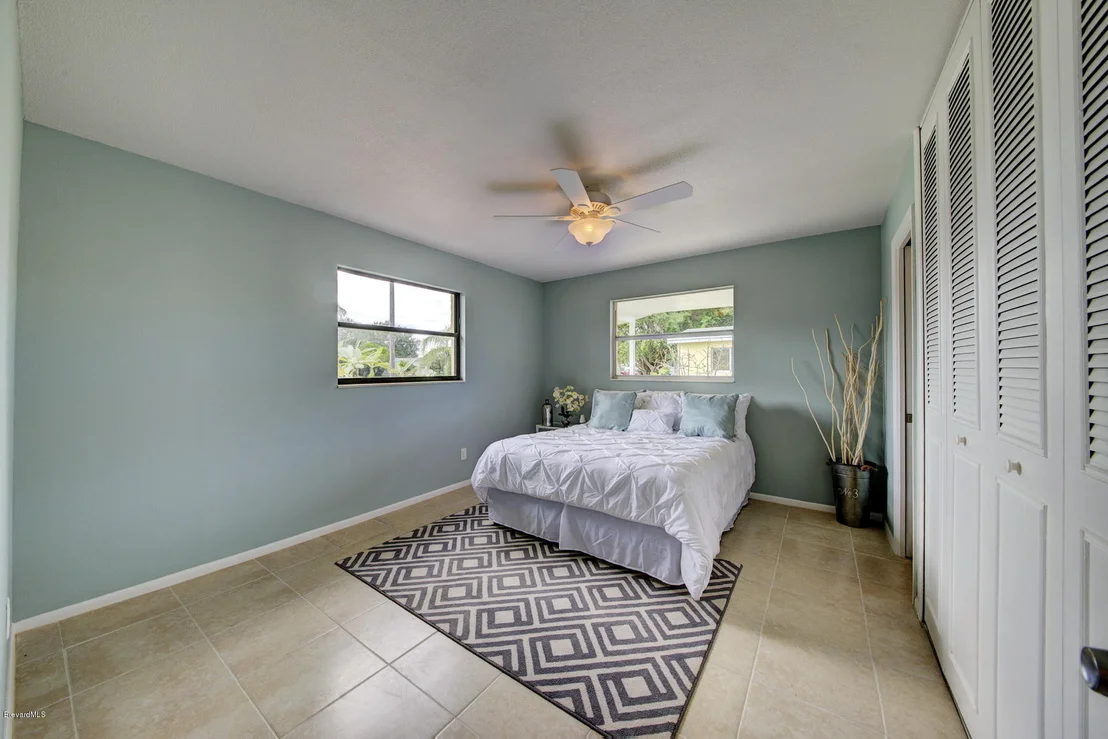 Photo of 591 W Cadillac Circle