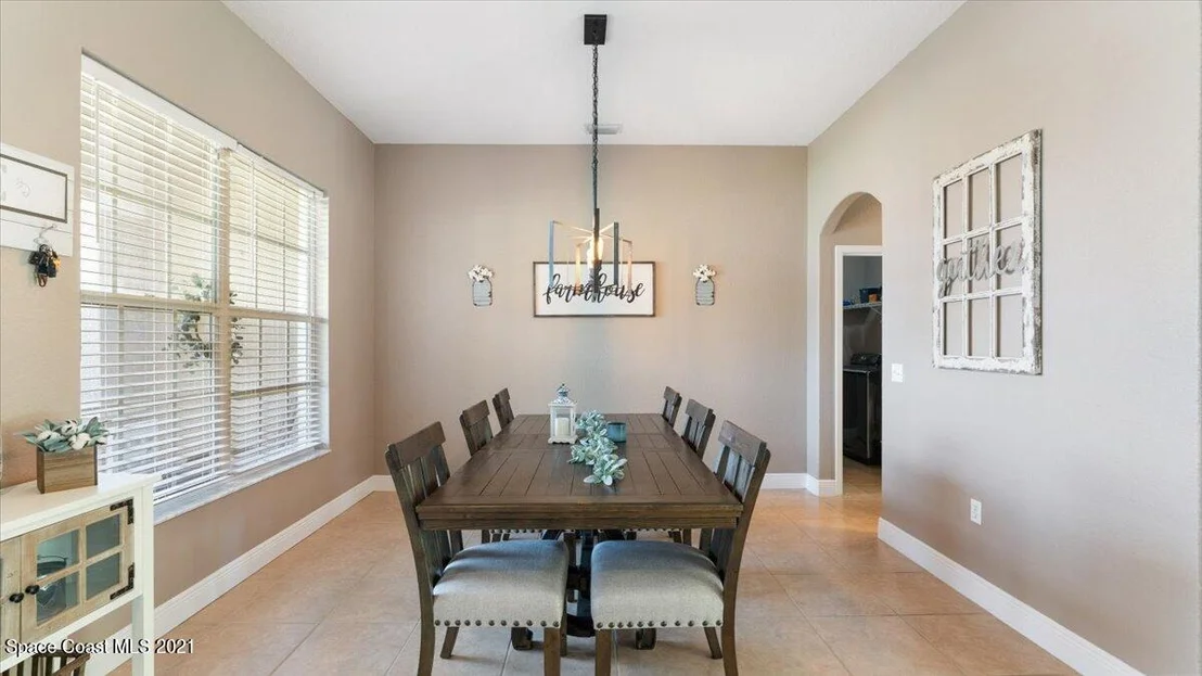 Photo of 6065 Grissom Parkway