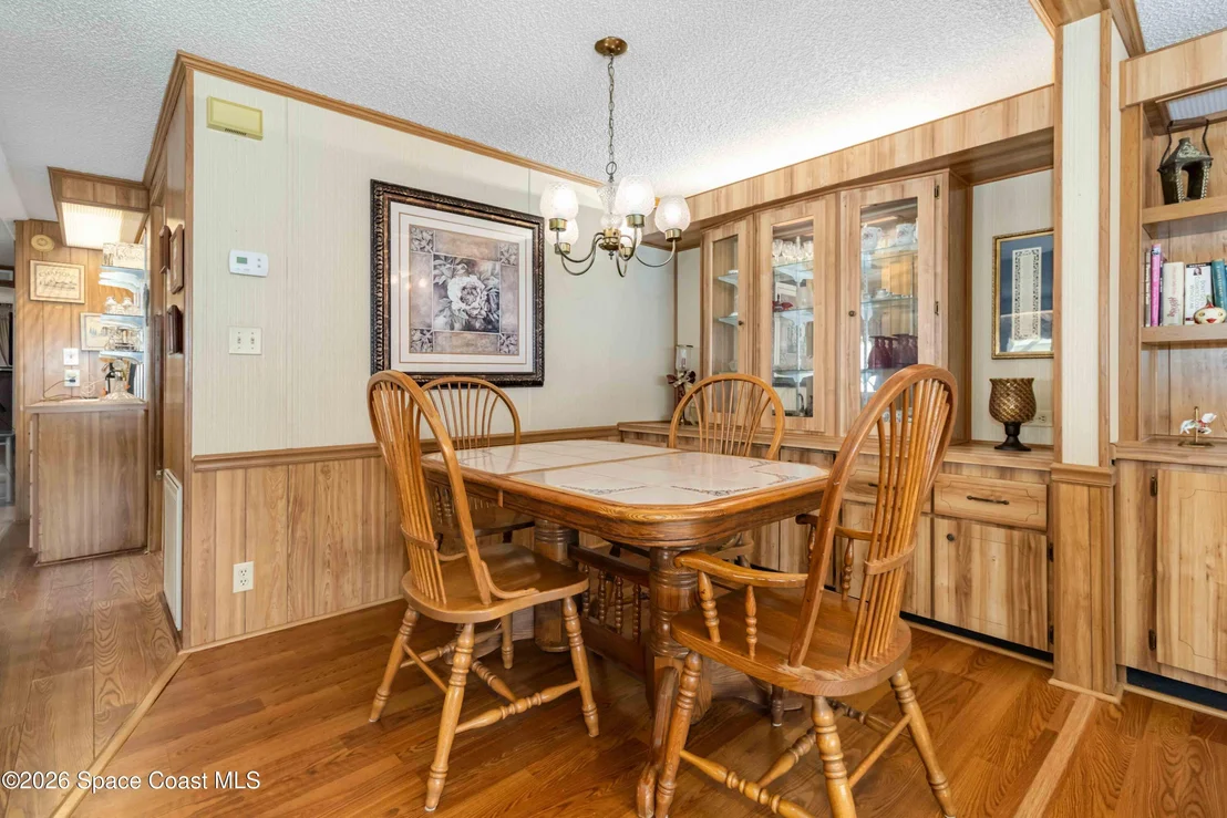 Photo of 703 Amaryllis Drive