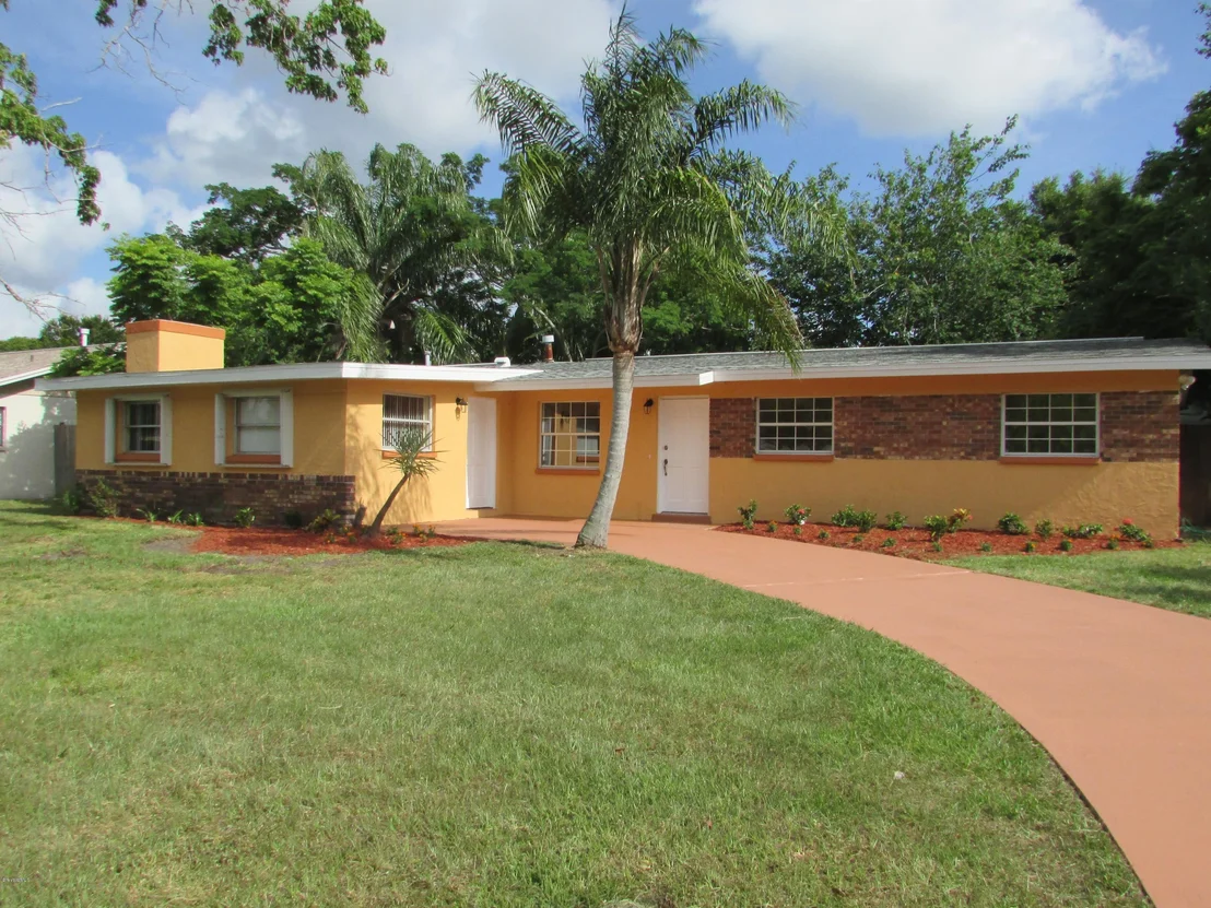 Photo of 975 Miracle Way