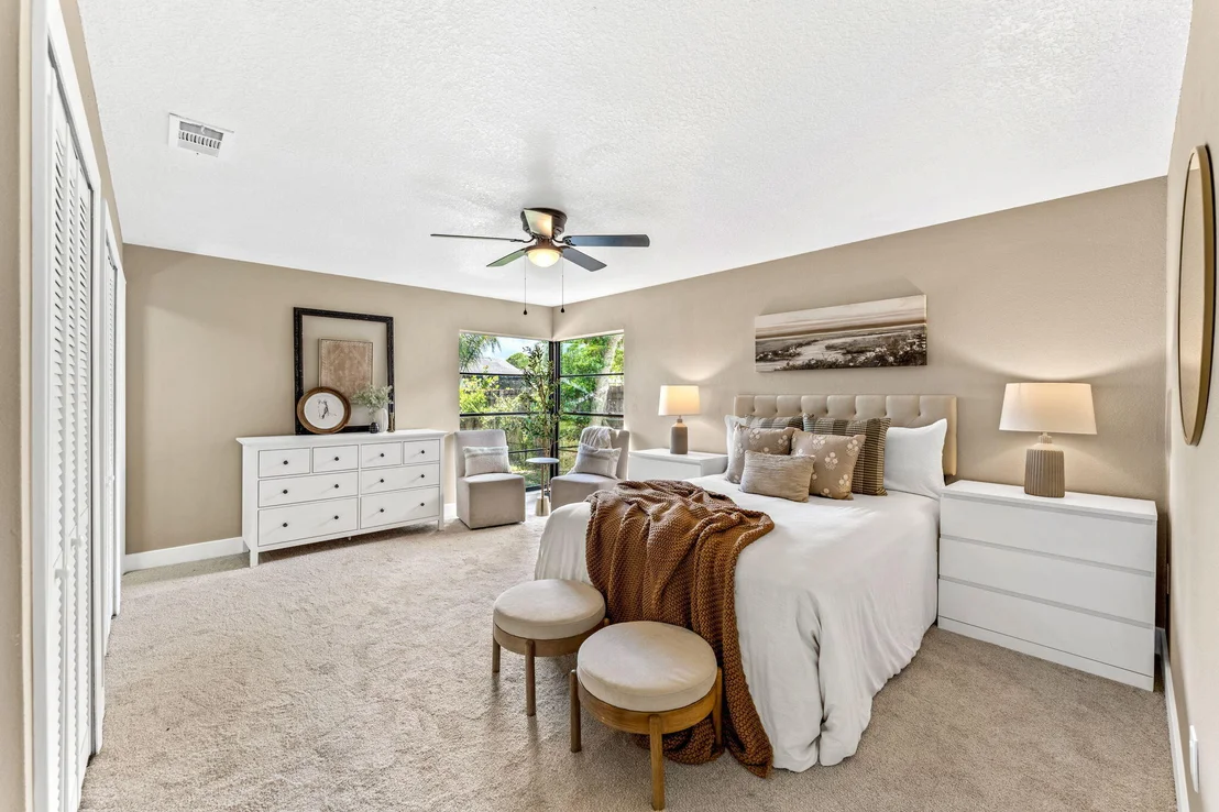 Photo of 4695 Robert Street