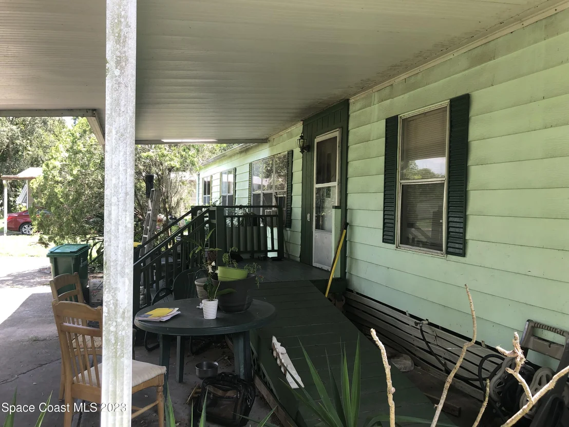 Photo of 340 Maplewood Boulevard