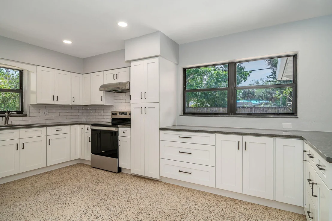 Photo of 7579 Mimosa Avenue