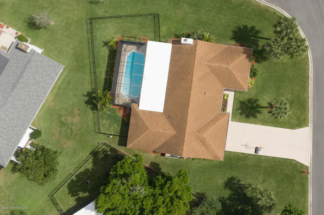 Photo of 980 Long Meadow Lane