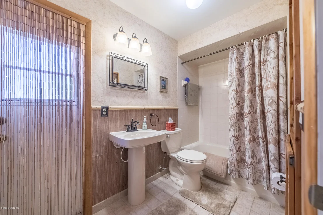 Photo of 1836 Fox Bay Drive