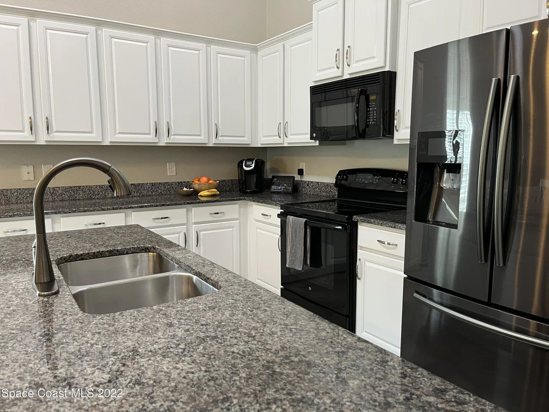 Photo of 800 Fiddleleaf Circle