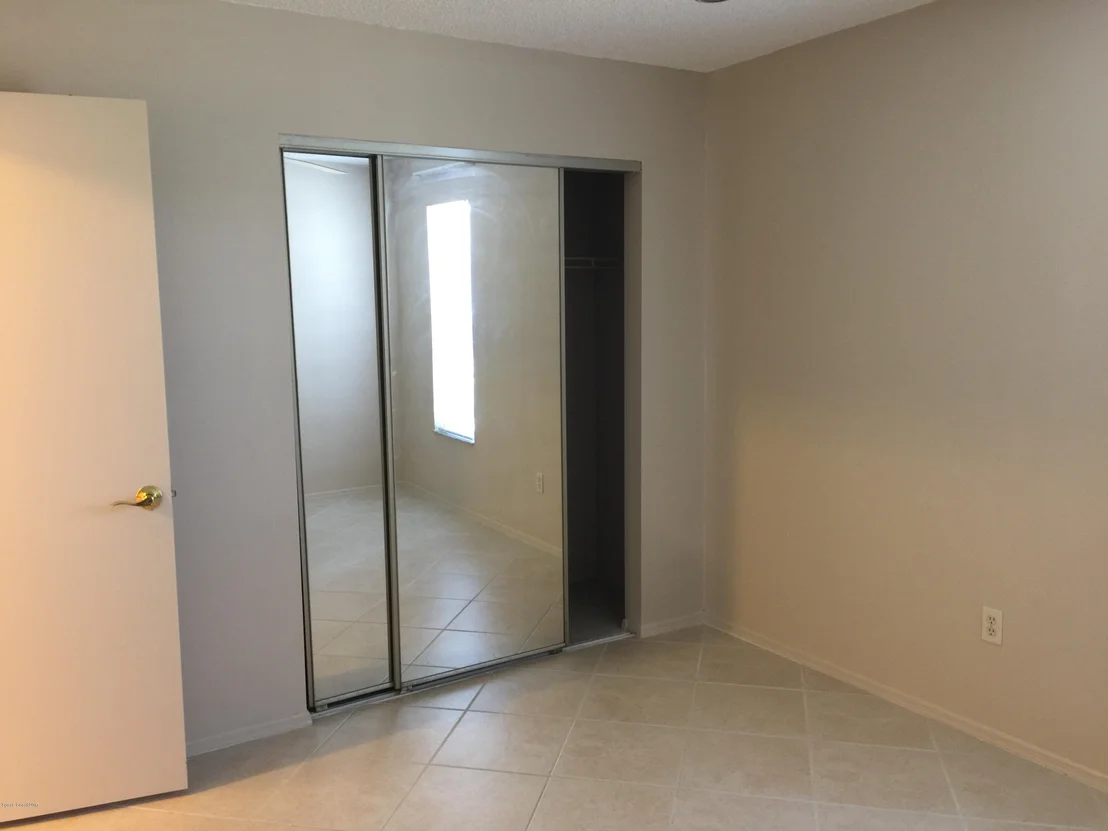 Photo of 1091 Goldenrod Circle NE