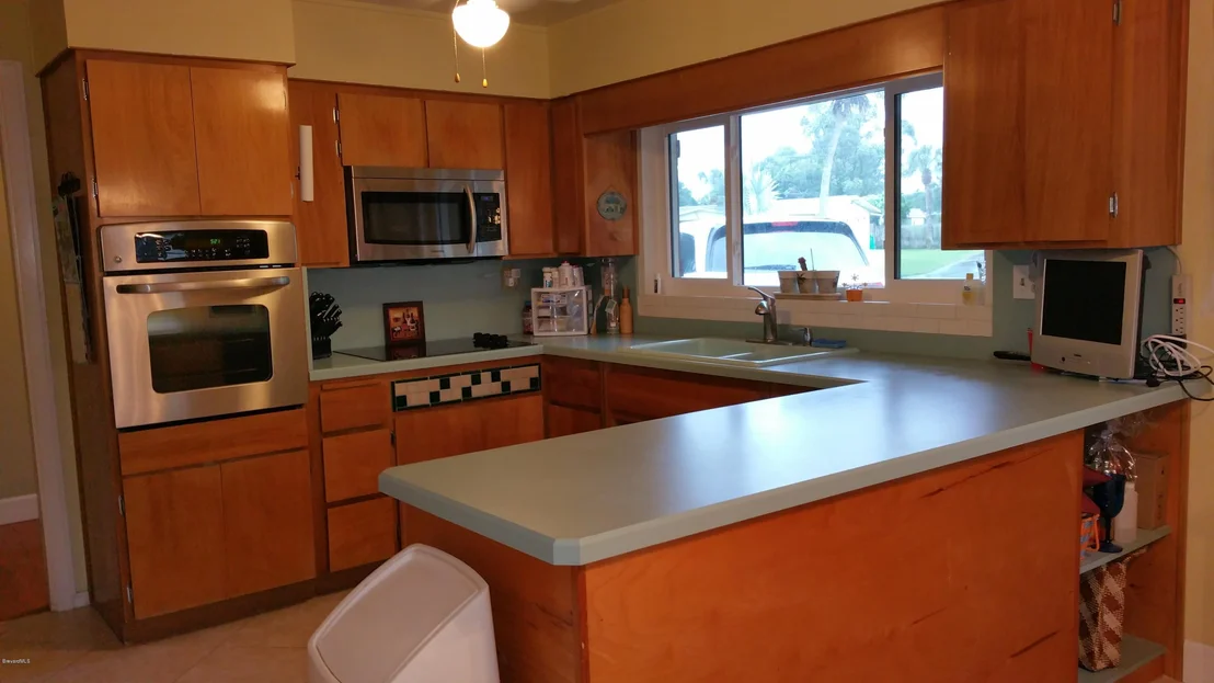 Photo of 451 Crescent Drive