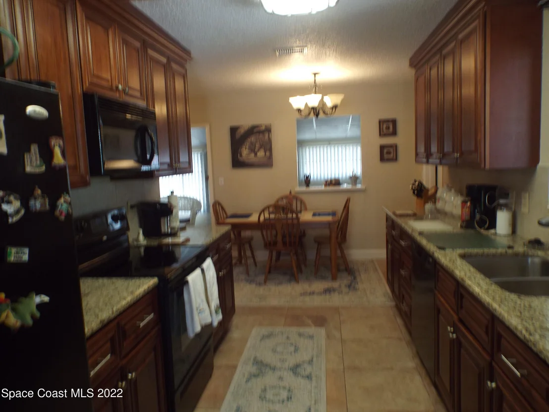 Photo of 2978 Redgrove Drive NE