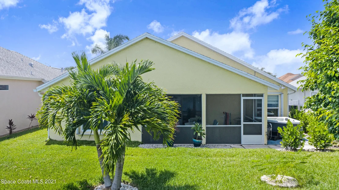 Photo of 2589 Addington Circle