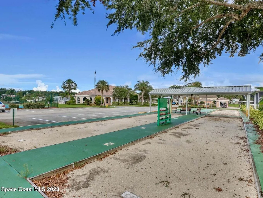 Photo of 3000 Frontier Drive