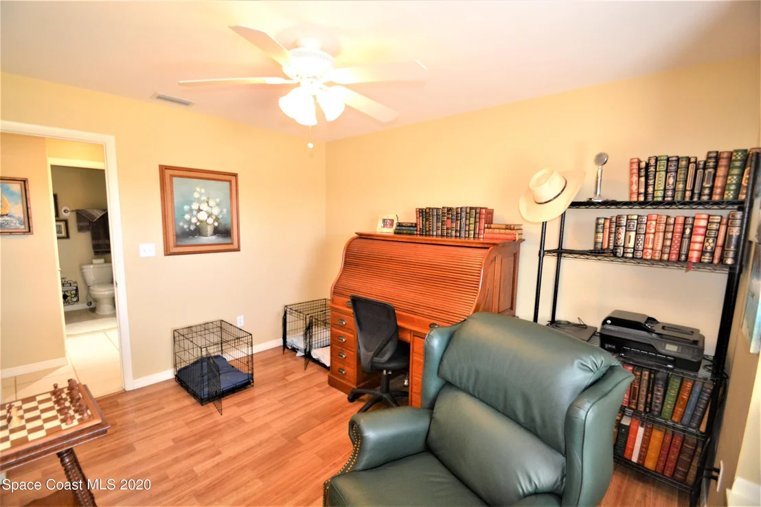 Photo of 981 Bacon Circle NE