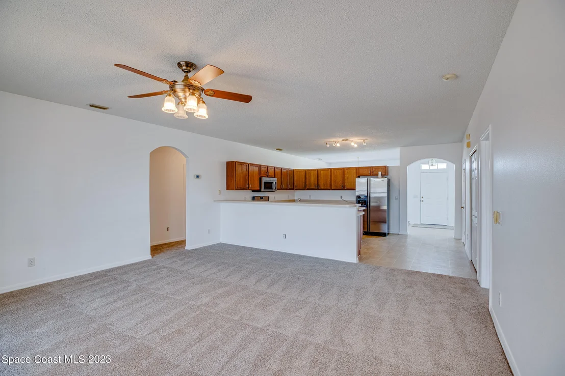 Photo of 1331 Hideaway Lane