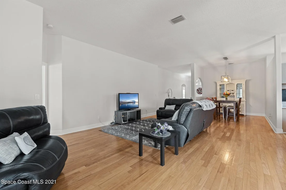 Photo of 2540 Stratford Pointe Drive