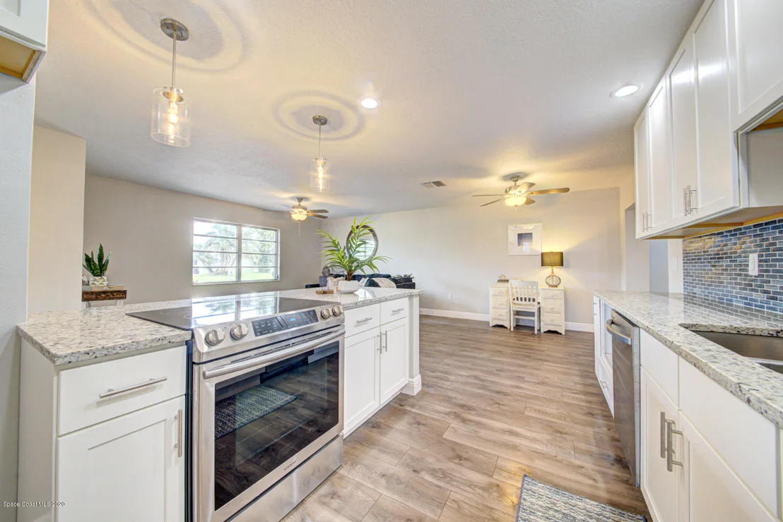 Photo of 1114 Seminole Drive