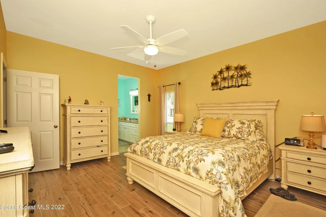 Photo of 1005 Pelican Lane