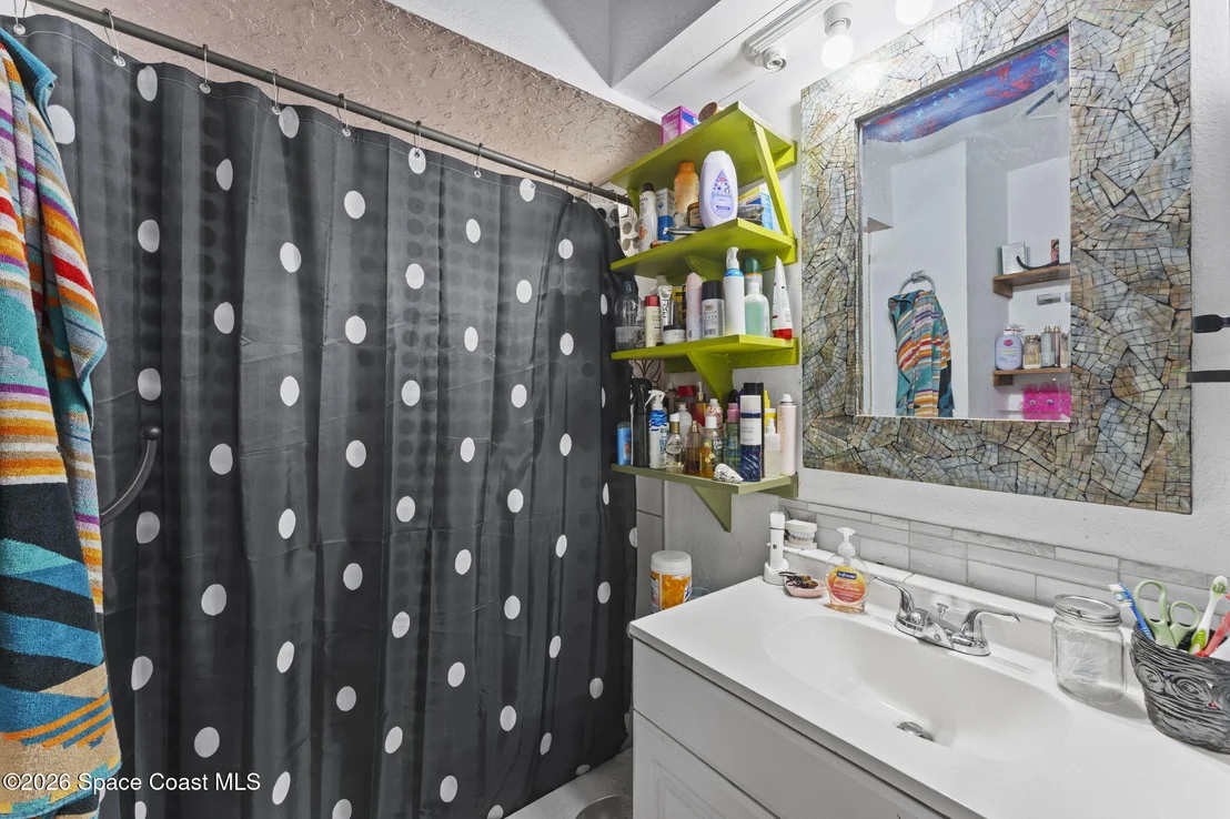 Photo of 988 Pineland Drive