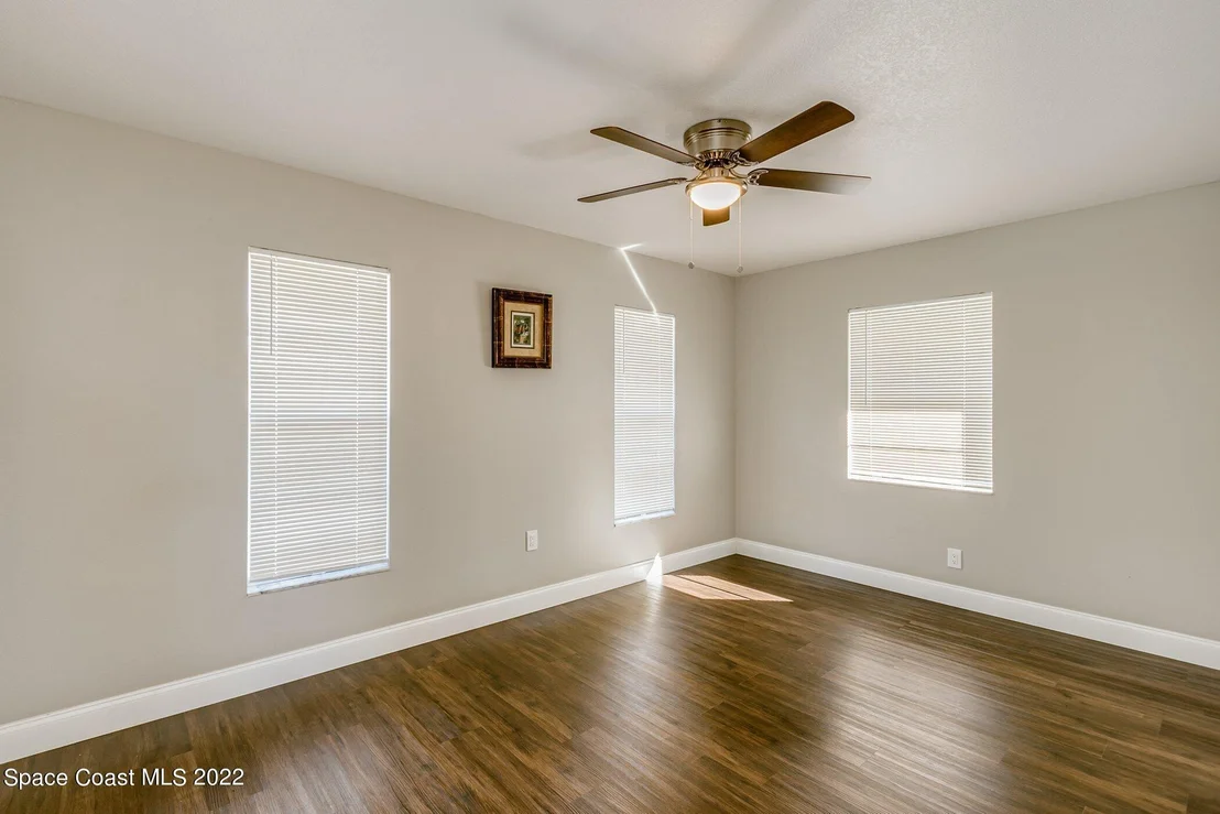 Photo of 1882 Pace Drive NW