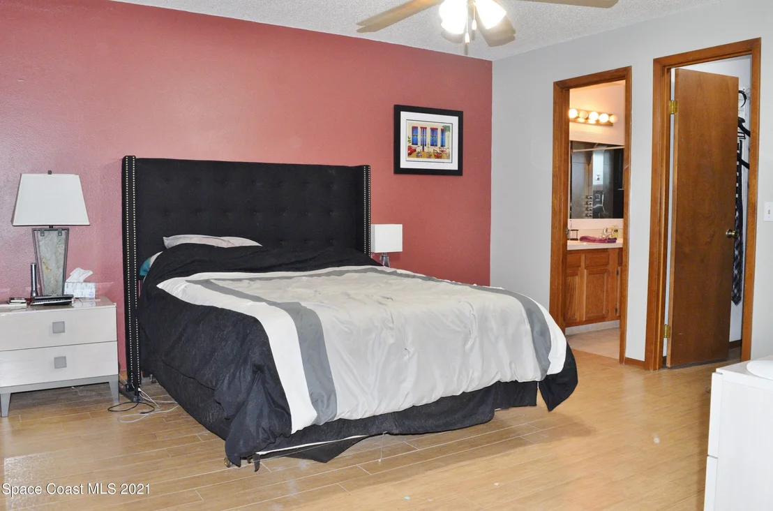 Photo of 1824 Clover Circle
