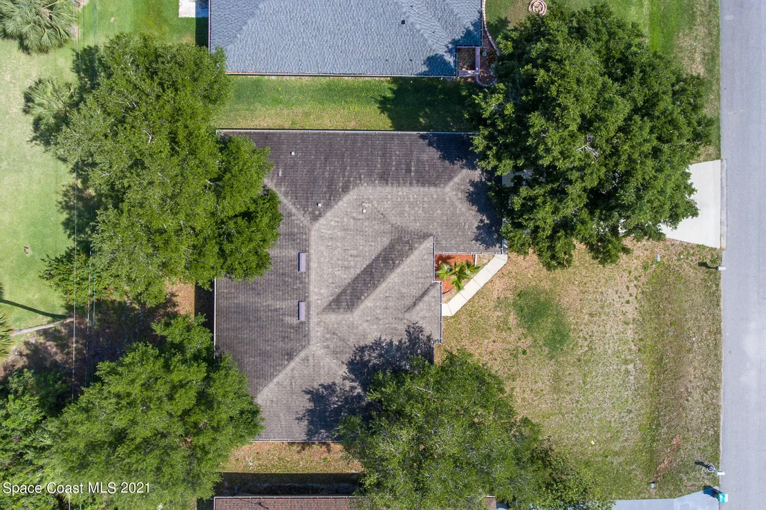 Photo of 869 Seven Gables Circle SE