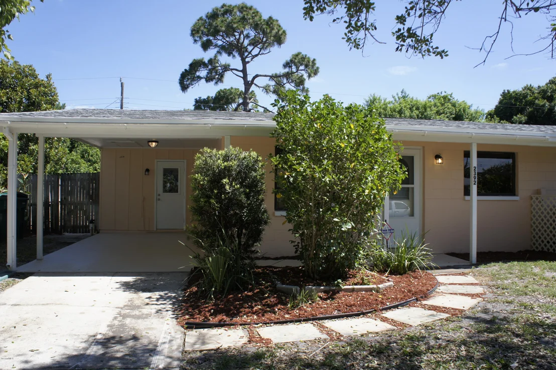Photo of 2392 Lorna Drive