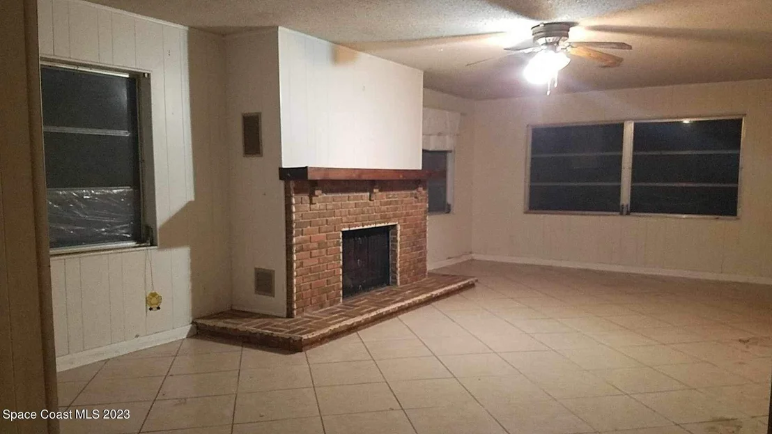 Photo of 3368 Elder Street