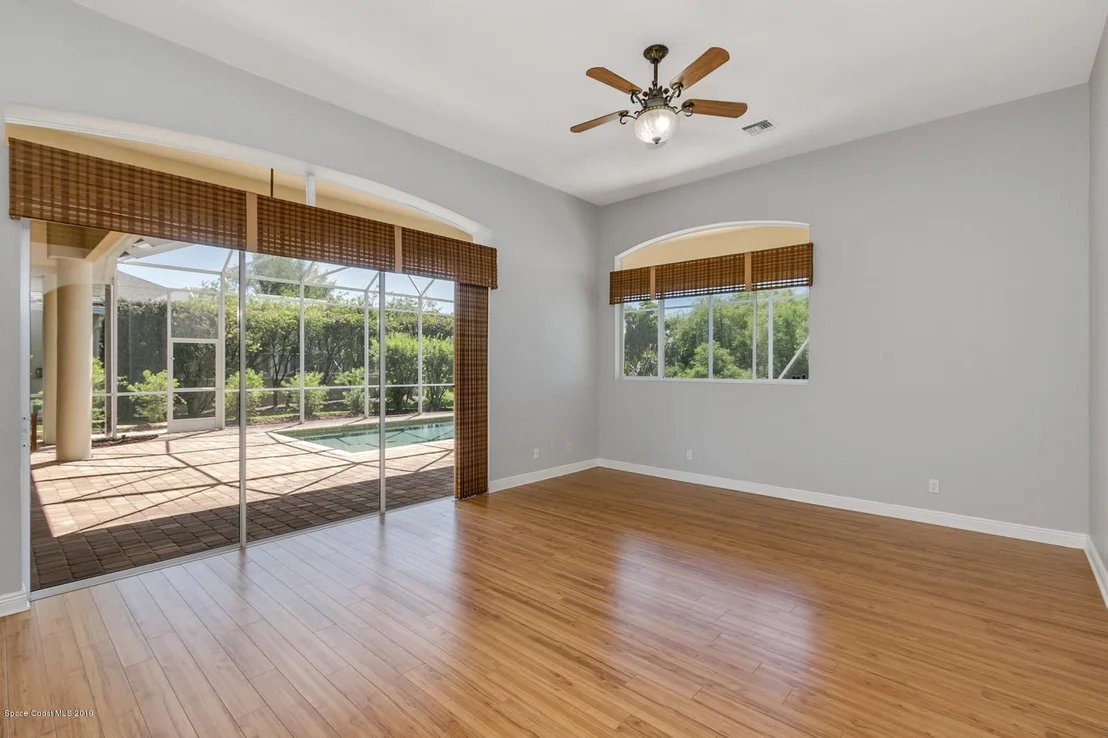 Photo of 1245 Starling Way