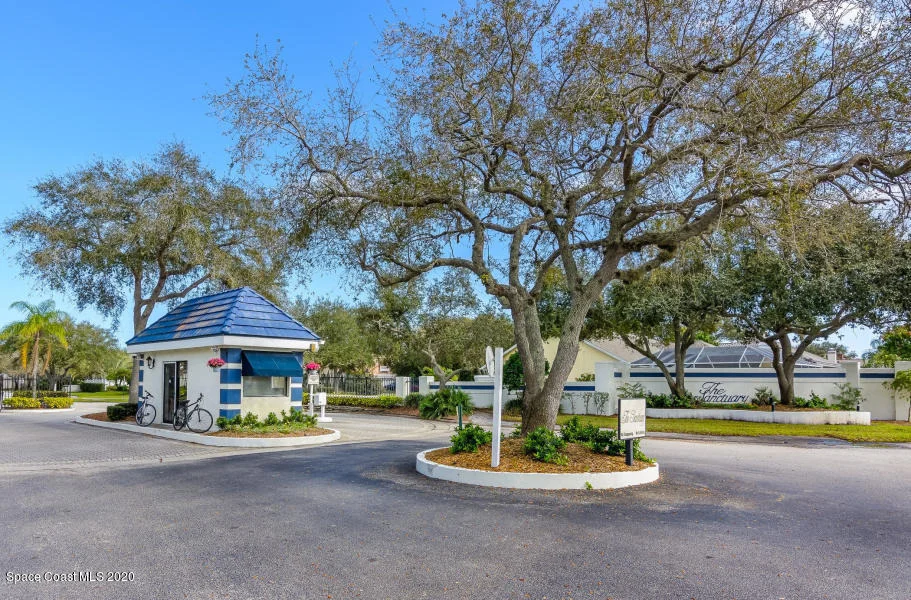 Photo of 702 Sanderling Drive