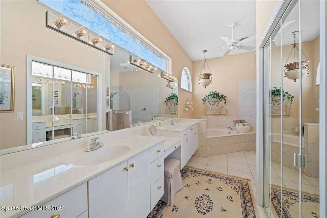 Photo of 937 Palm Brook Drive