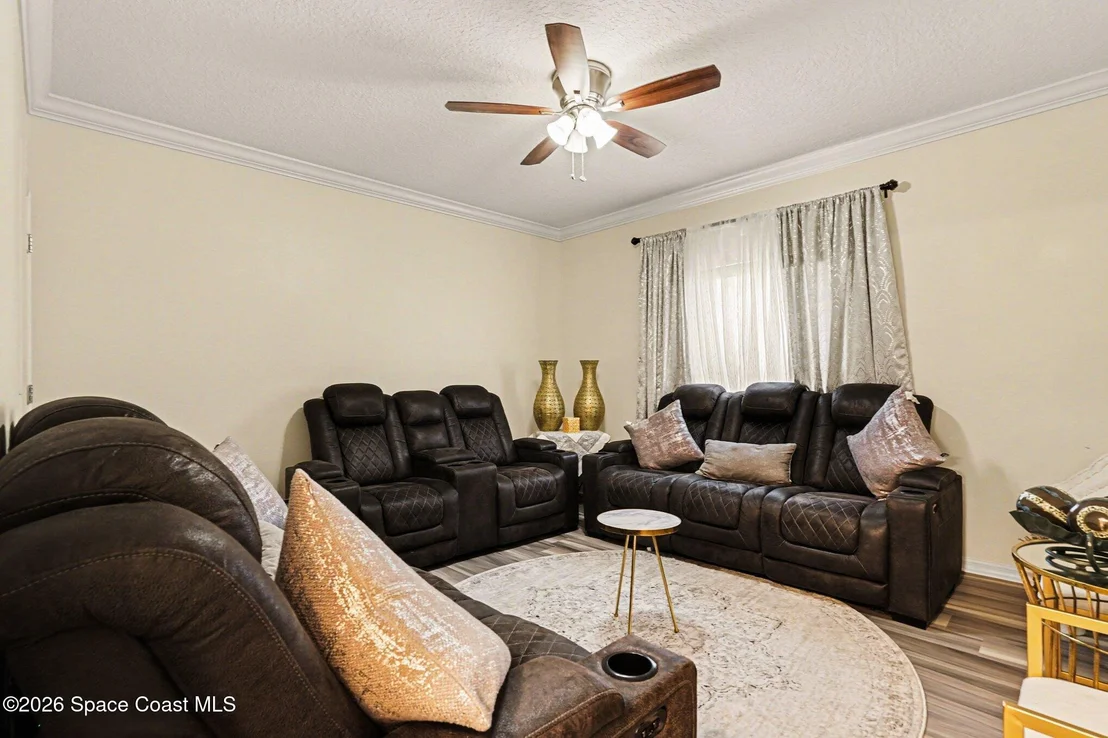 Photo of 1688 Attilburgh Boulevard