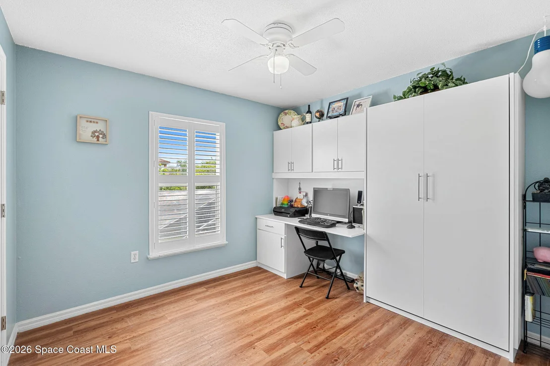Photo of 1161 White Oak Circle