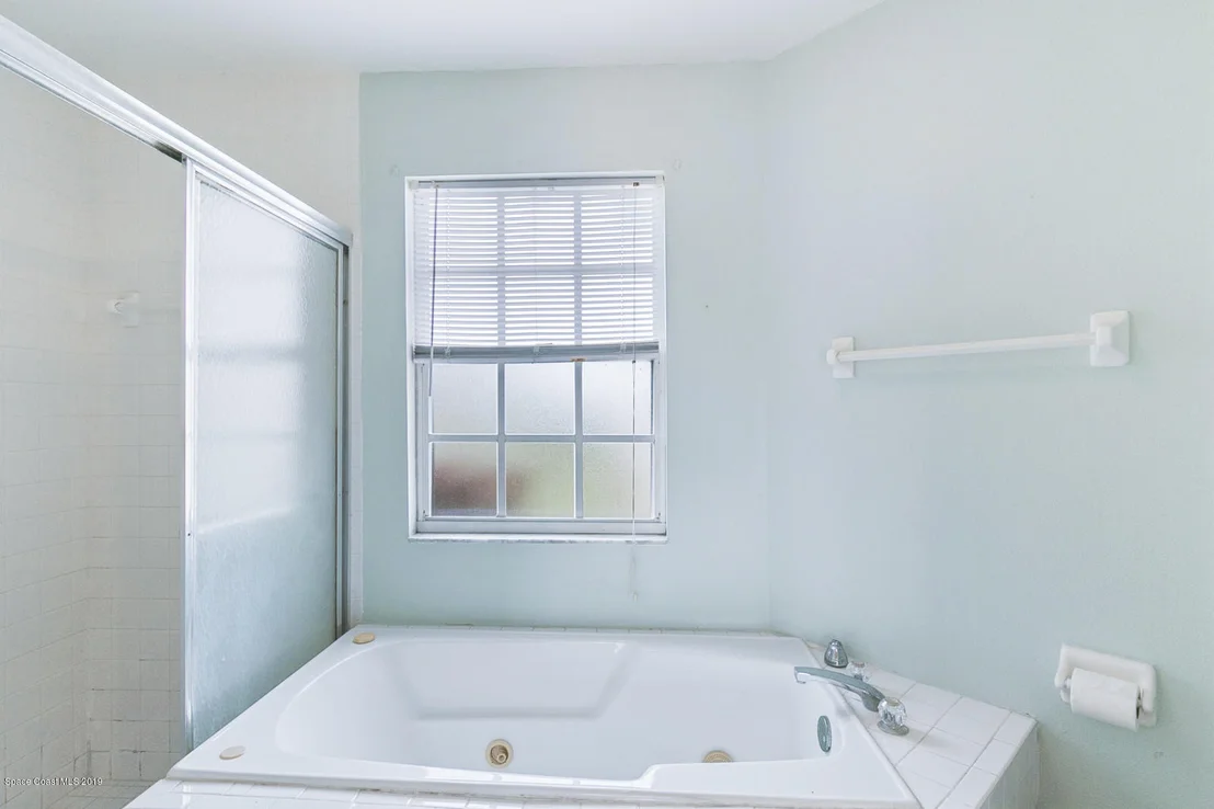 Photo of 1013 Goldenrod Circle NE