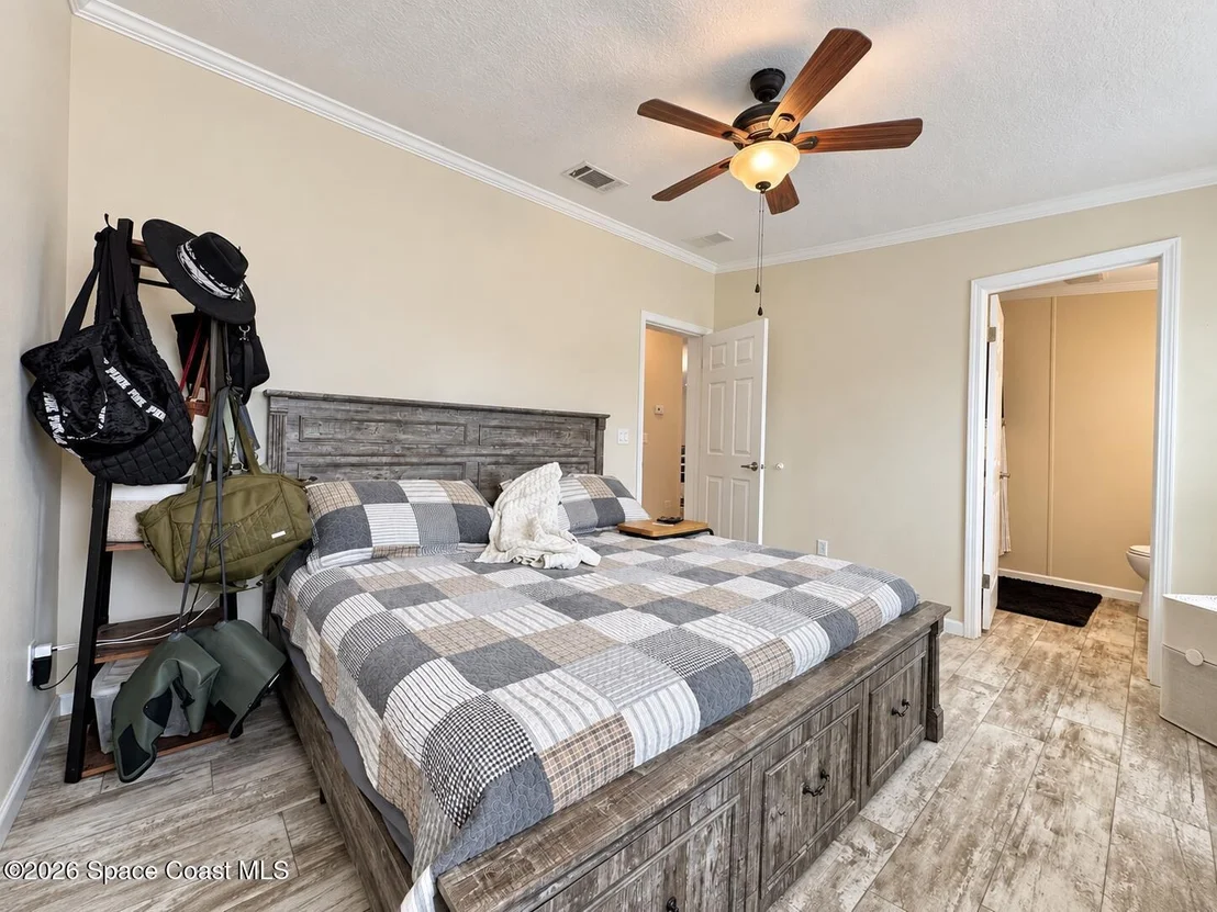 Photo of 923 Vireo Drive