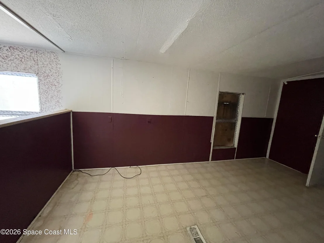 Photo of 1168 Luther Drive