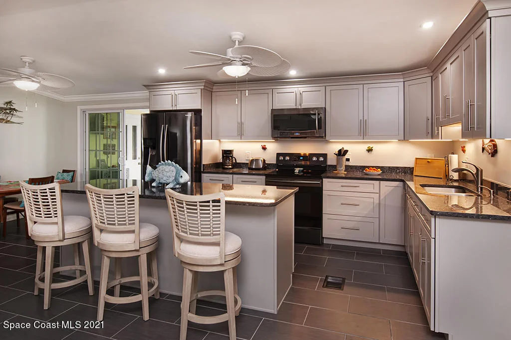 Photo of 856 Waterway Dr Drive