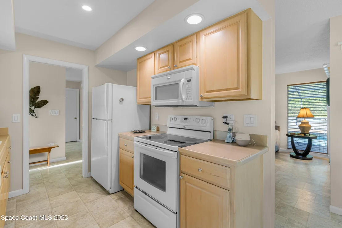 Photo of 1113 Cromey Road NE